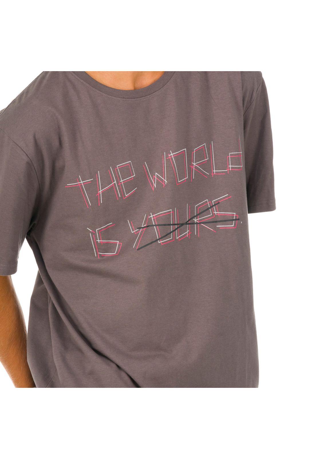 Polera M/C Unisex The World Grafito -3