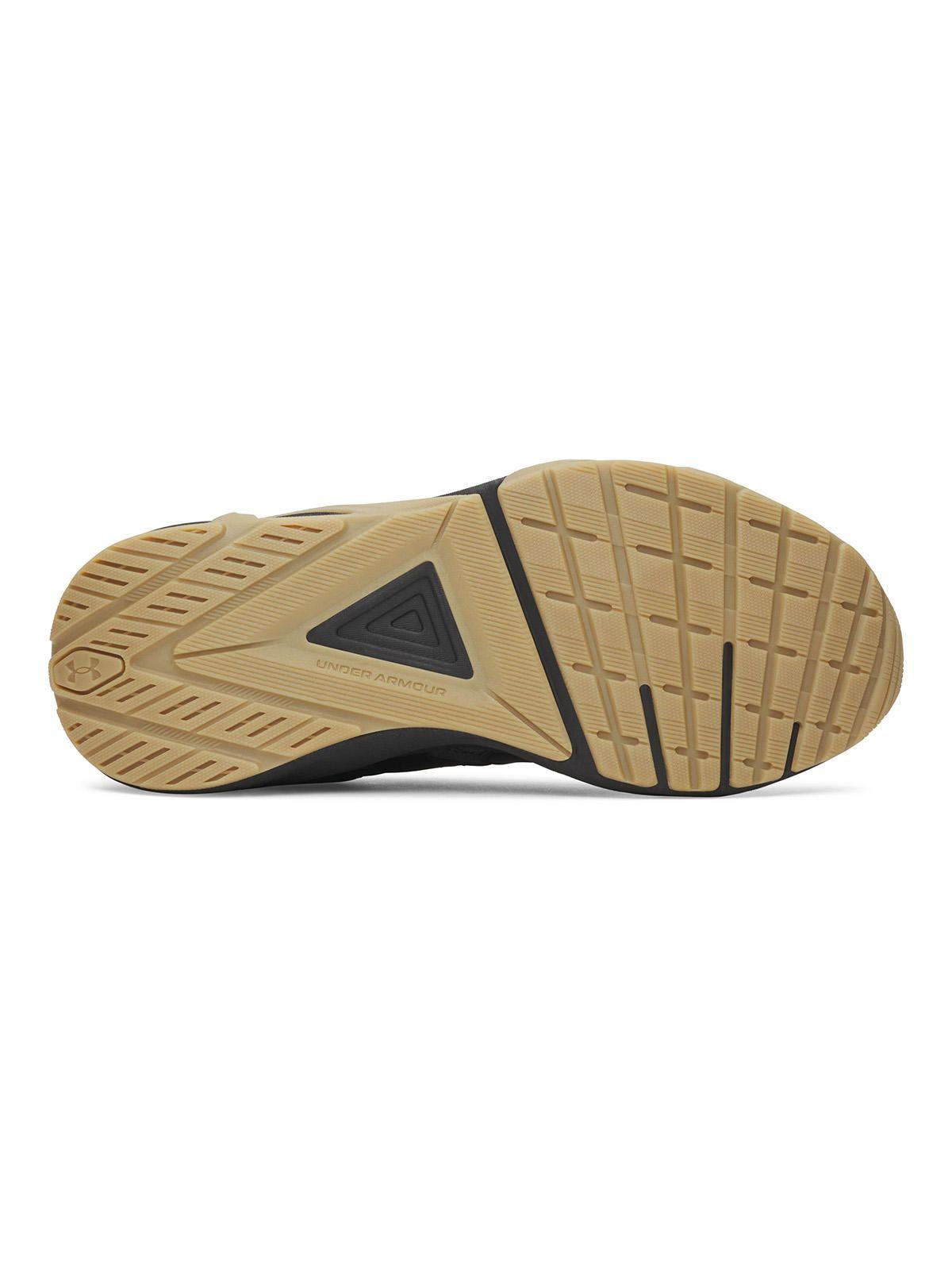 Zapatilla UA Charged Commit Tr 5 Negro Hombre-3