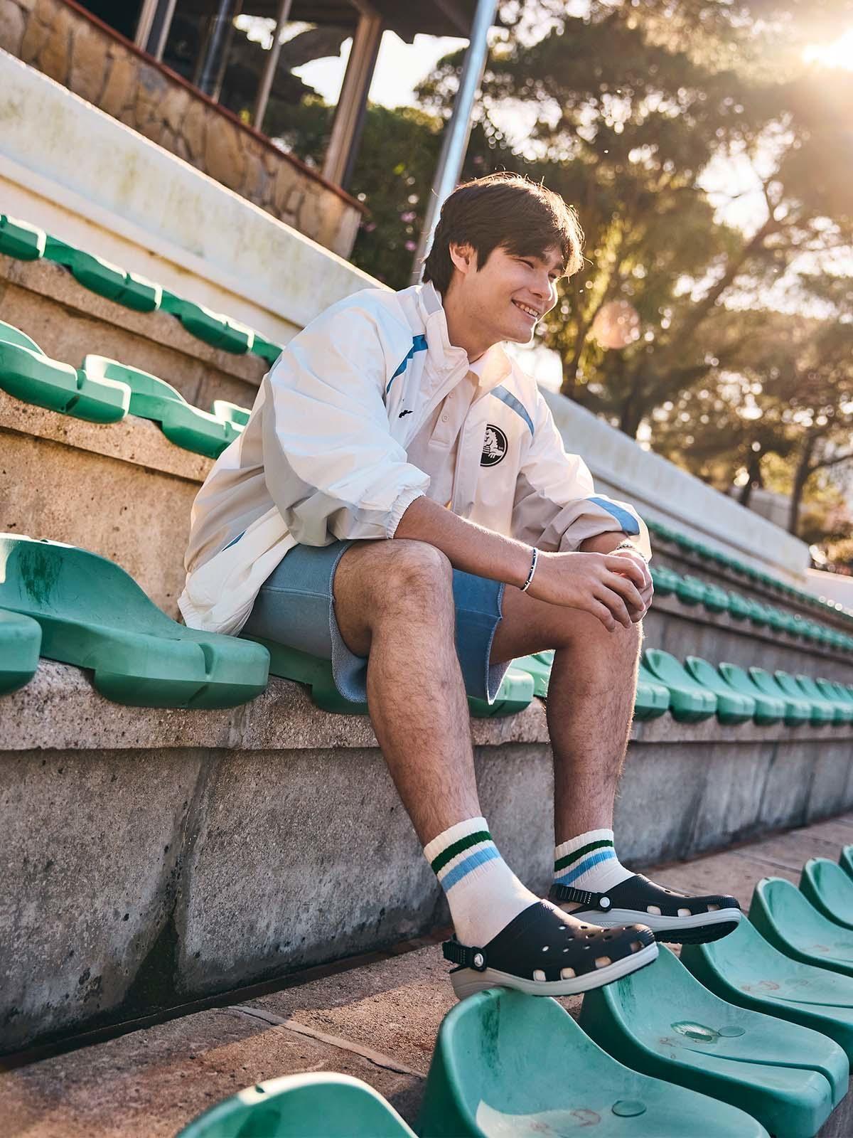 Zueco Crocs Hombre Classic Turbo Negro-1