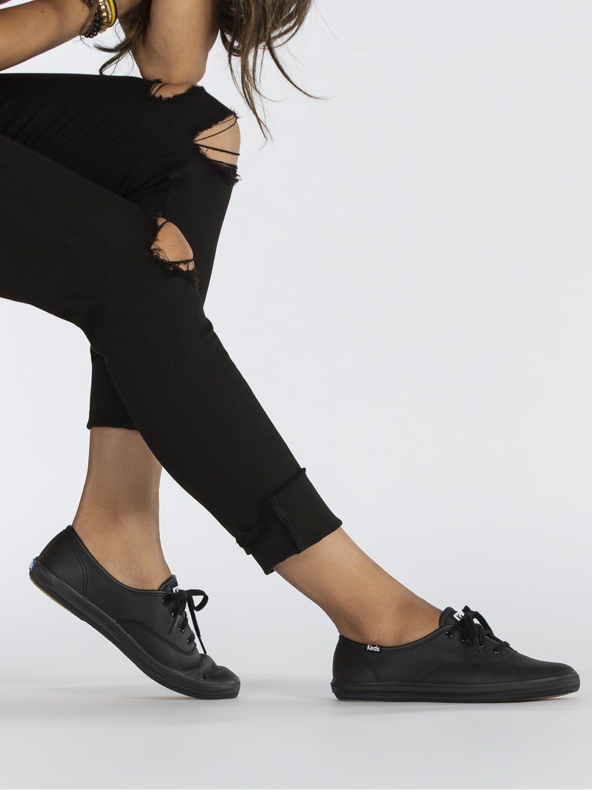 Zapatilla Cuero Negra Mujer Champion Lthr -1