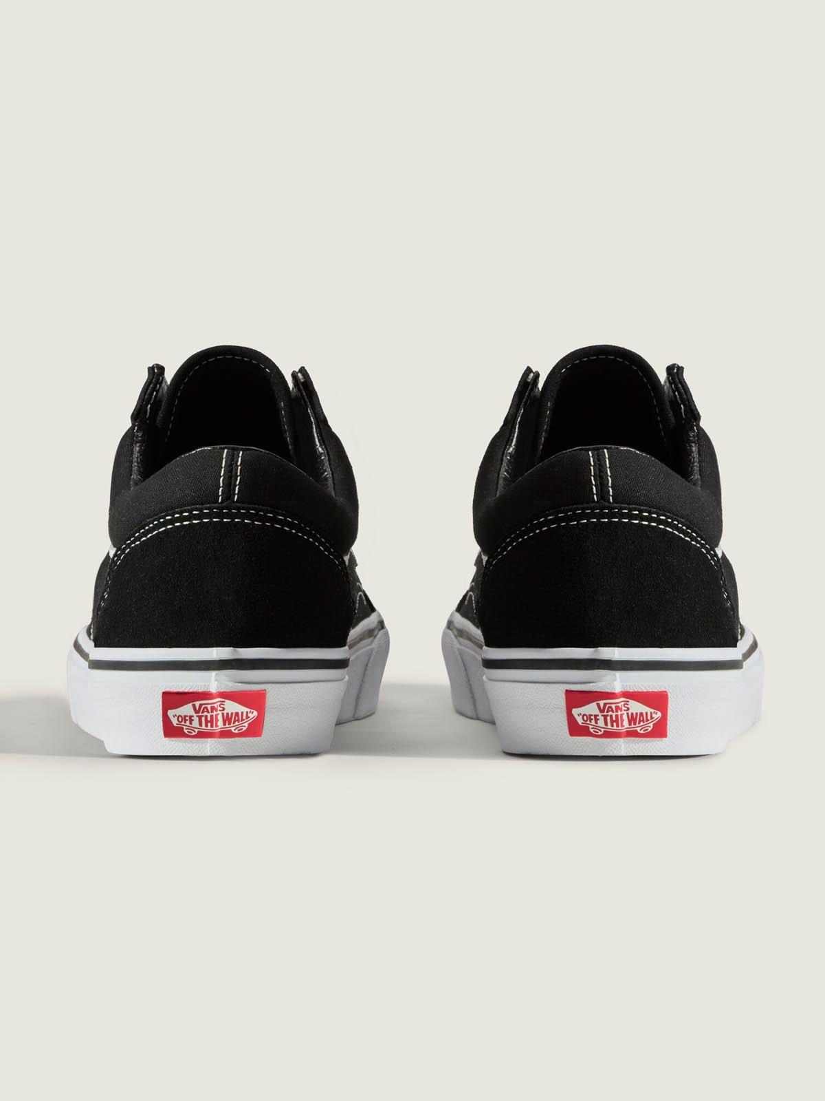 Zapatillas Unisex UA Old Skool Negra-5