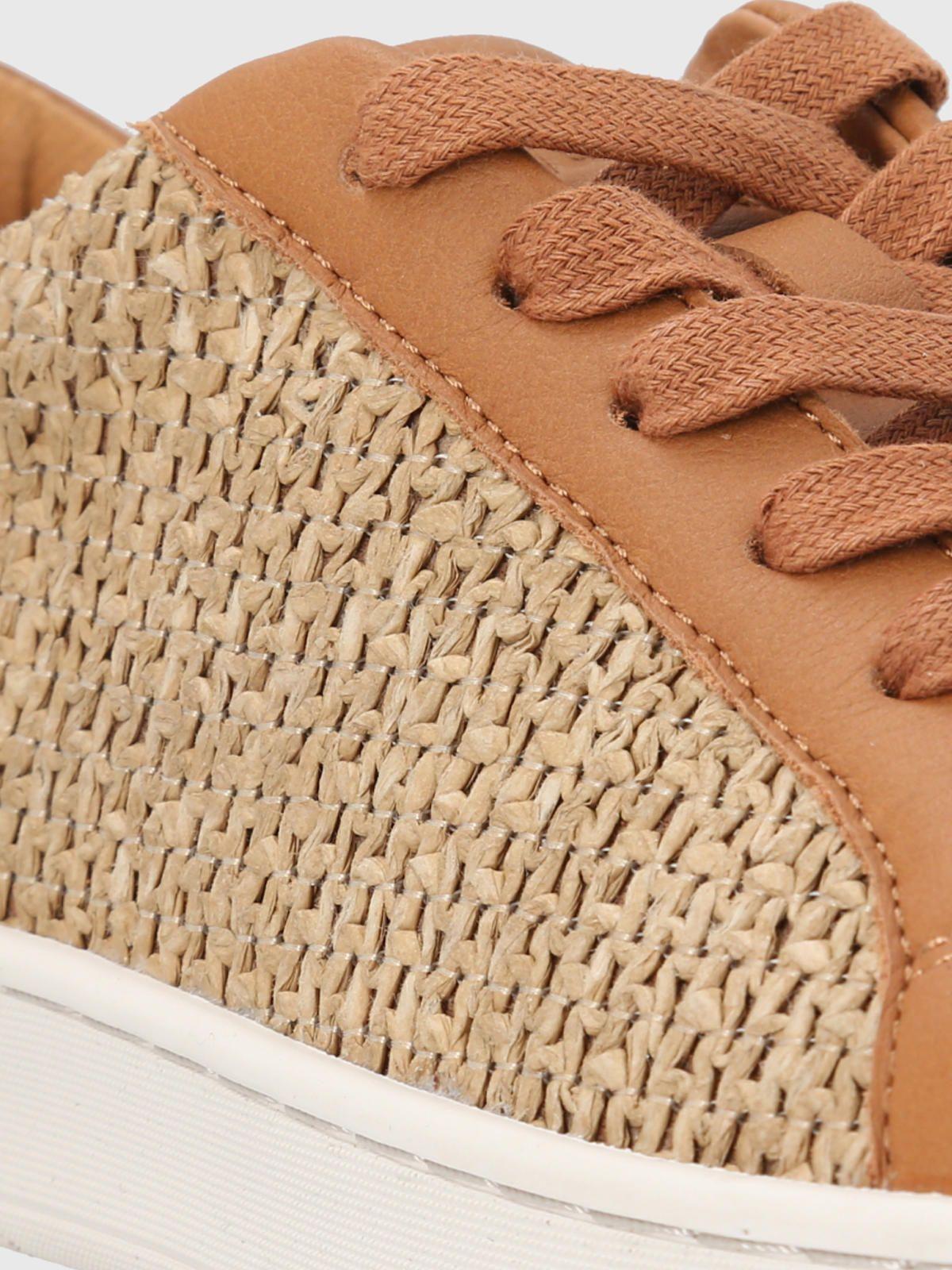 Zapatilla Cuero Café Claro Mujer Merano -6