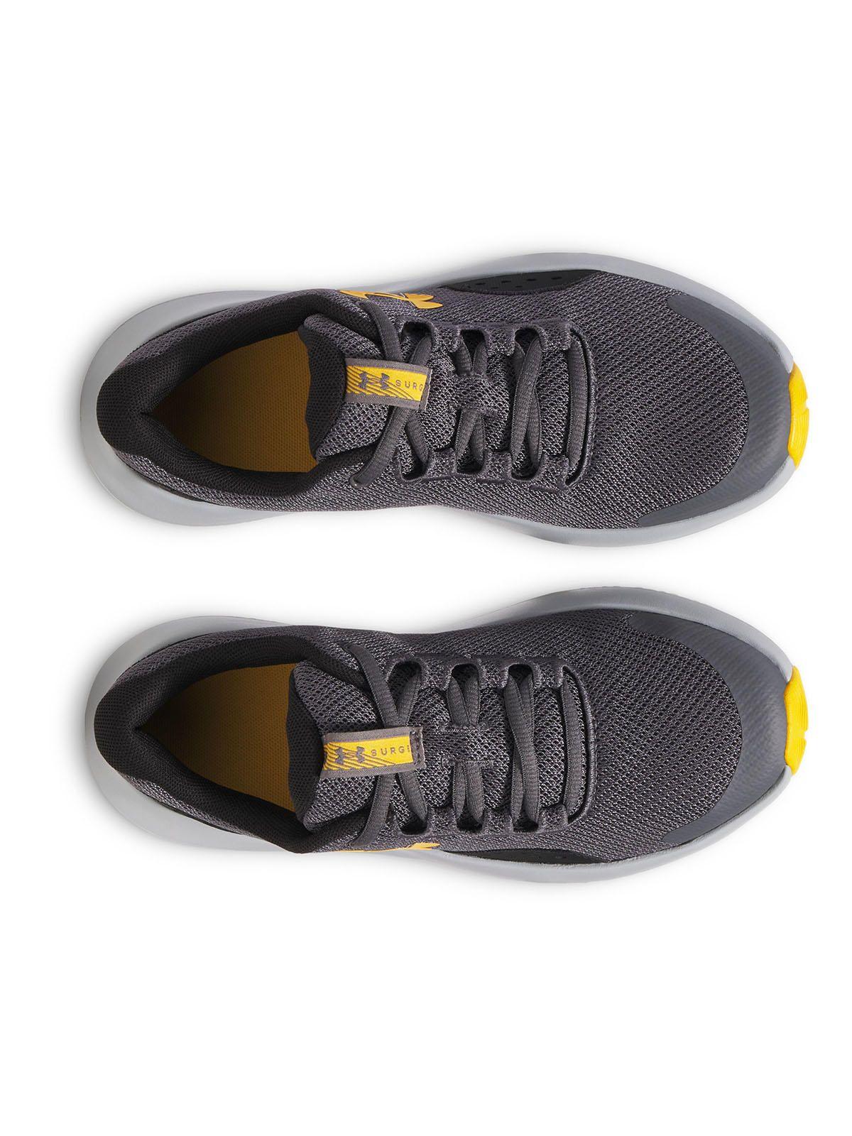 Zapatillas run Surge 4 para niños gris-4