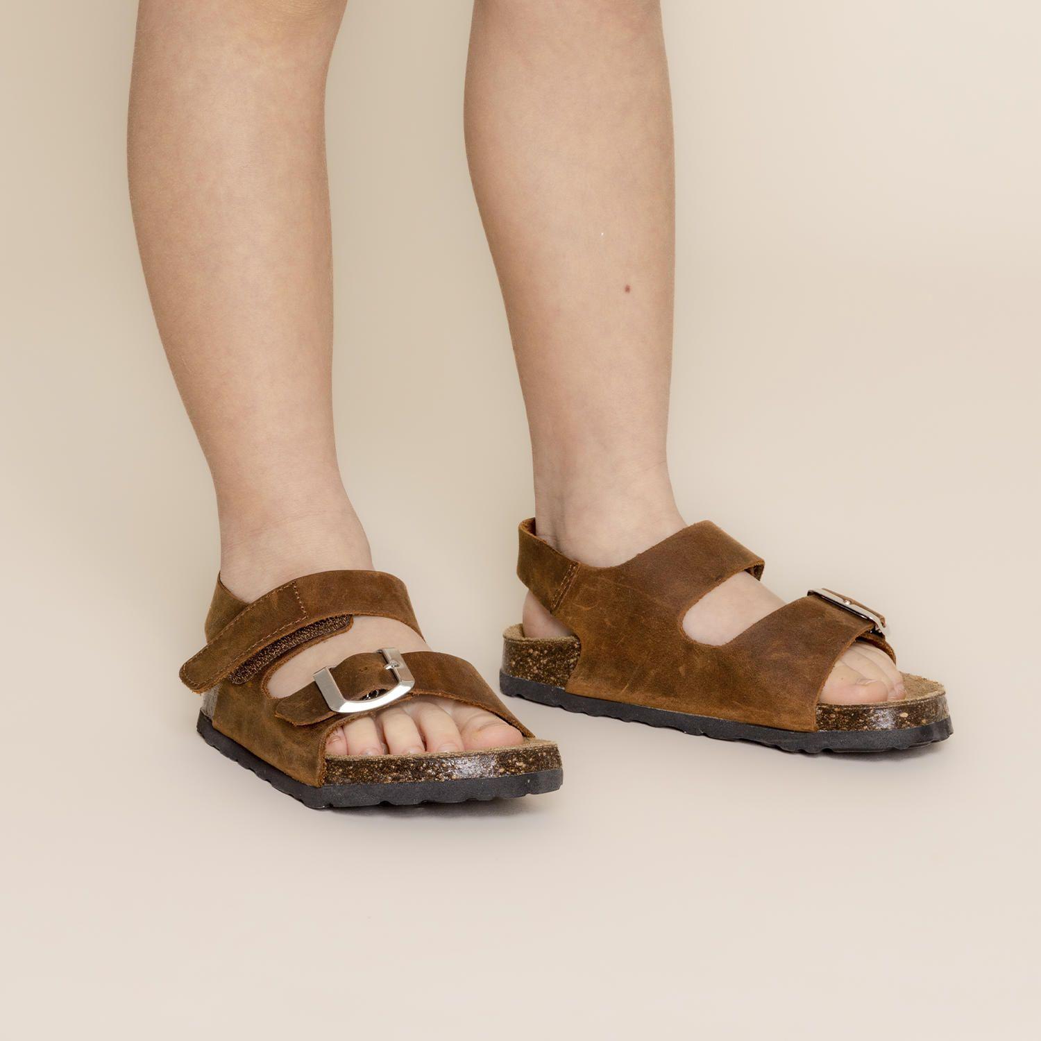 Sandalia Cuero Danny (29-35) Tan Niño-0