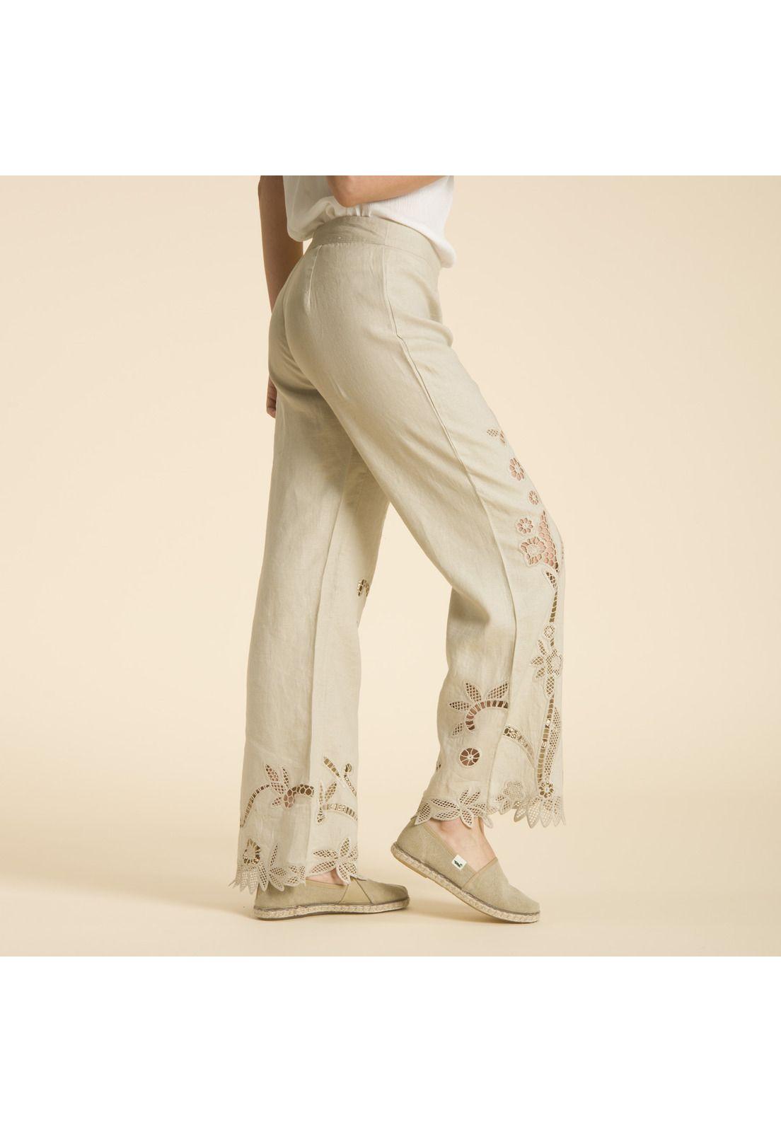 Pantalon Recto De Lino Bordado Arena Rockford-1