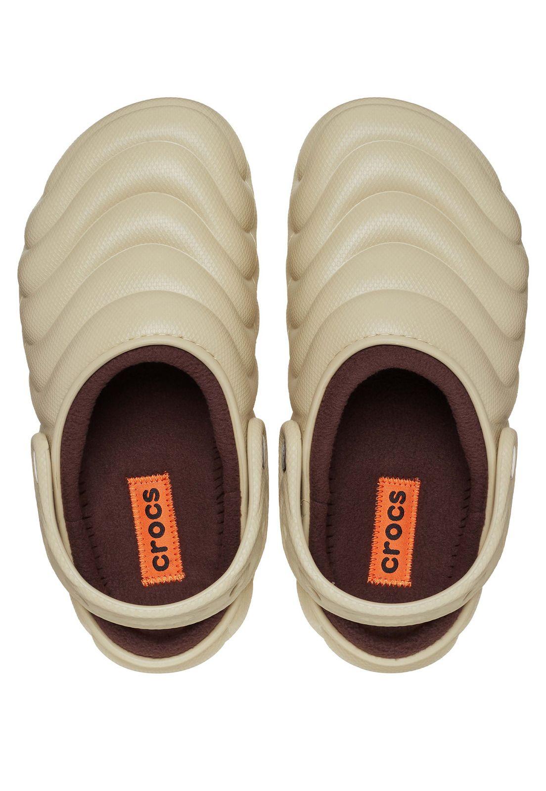 Zueco Crocs Hombre Lined Overpuff Clog Beige-4