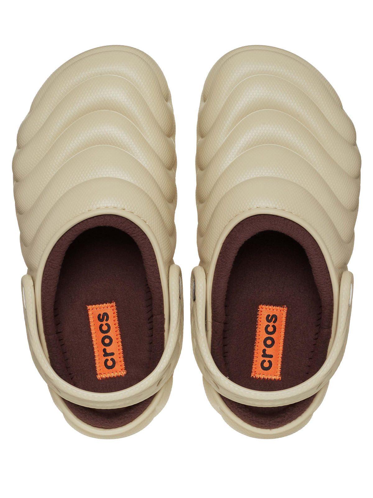 Zueco Crocs Hombre Lined Overpuff Clog Beige-4