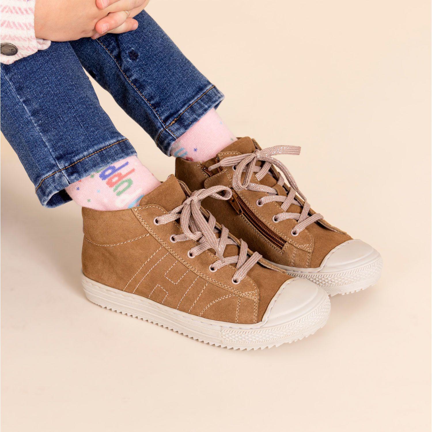 Zapatilla Niña Heliades Café-0