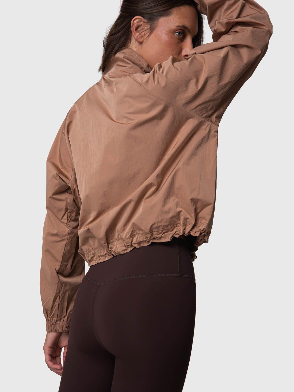 Cortaviento Mujer Karma Café Claro-1