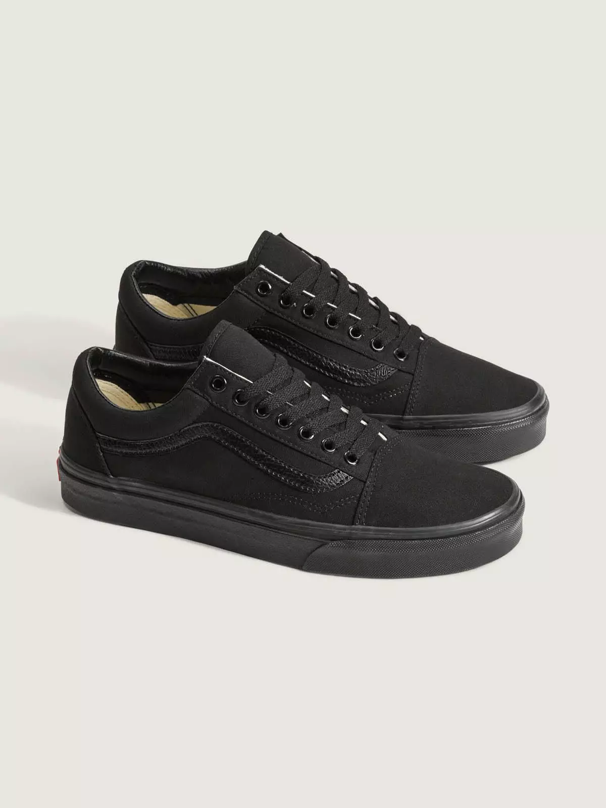 Zapatillas Unisex UA Old Skool Negra-1