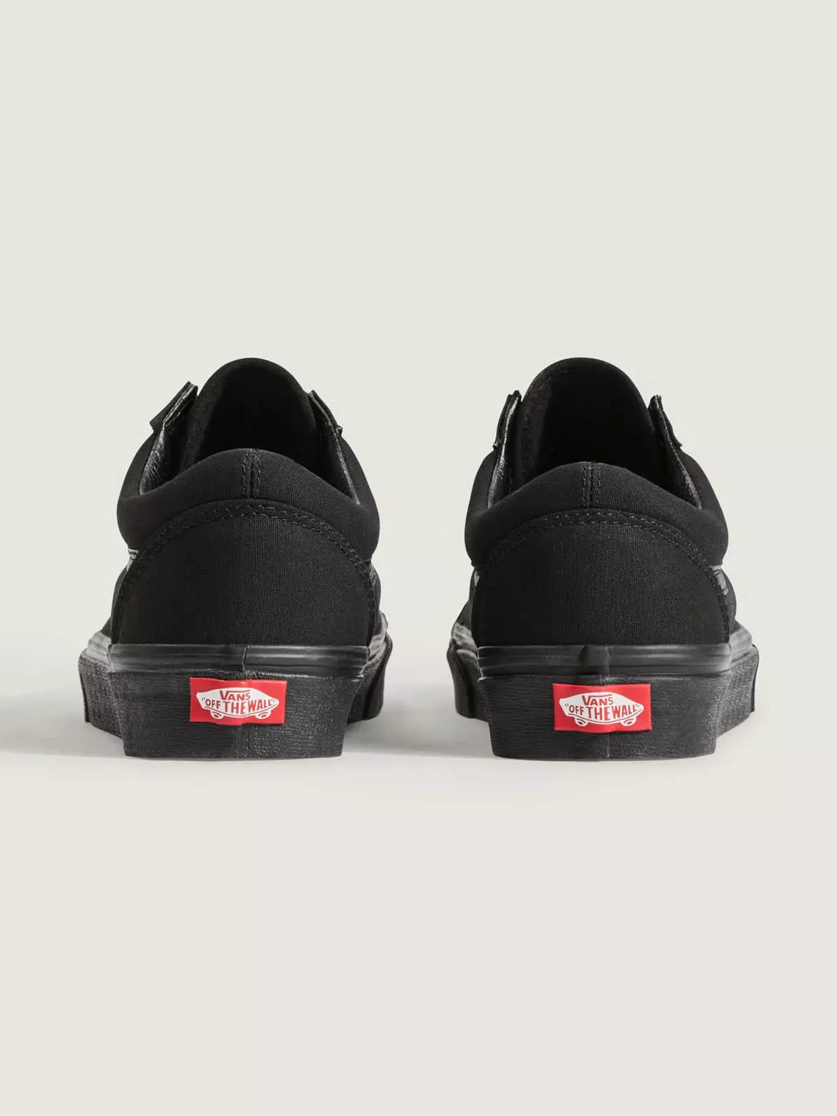 Zapatillas Unisex UA Old Skool Negra-5