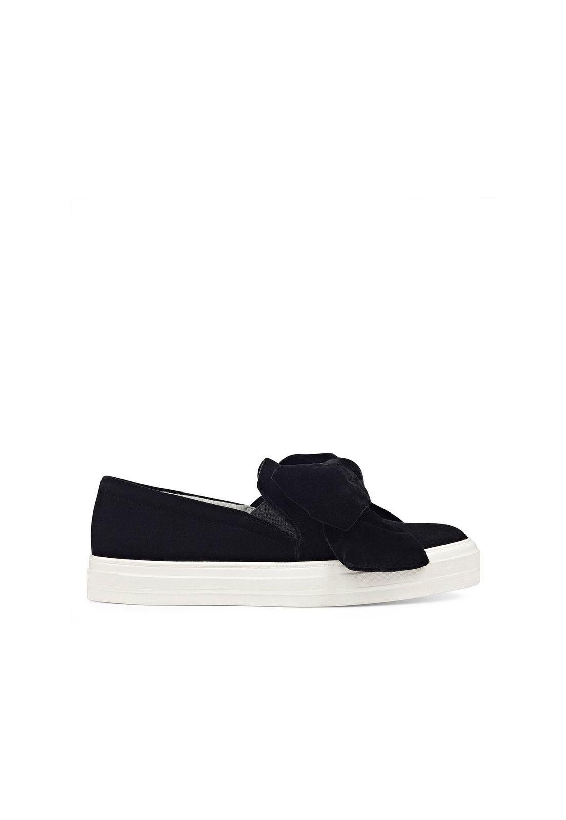Zapatilla Onosha Negro-0