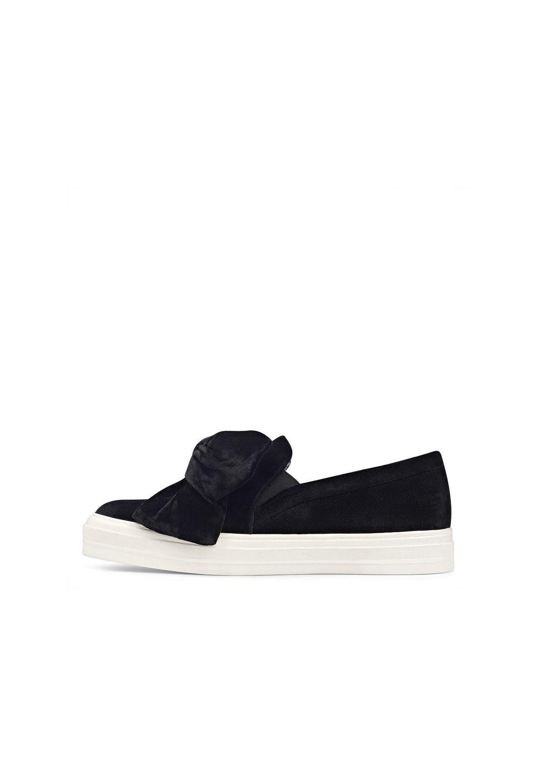 Zapatilla Onosha Negro-3