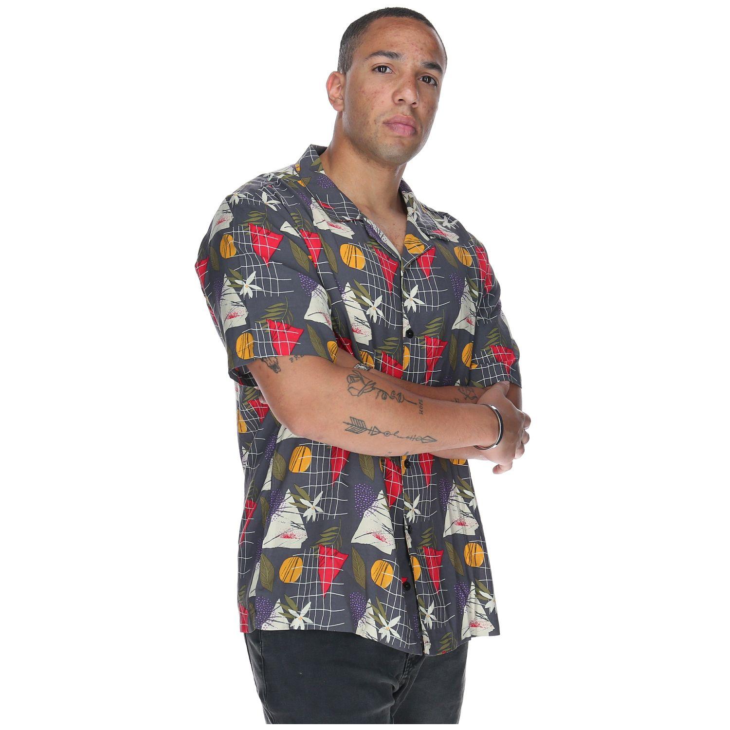 Polera M/C Hombre Tropical Geometry Negro-4