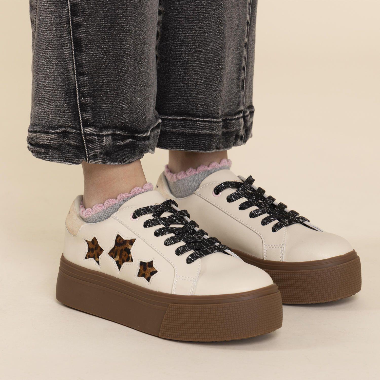 Zapatilla Cuero Niña Quens Beige-1