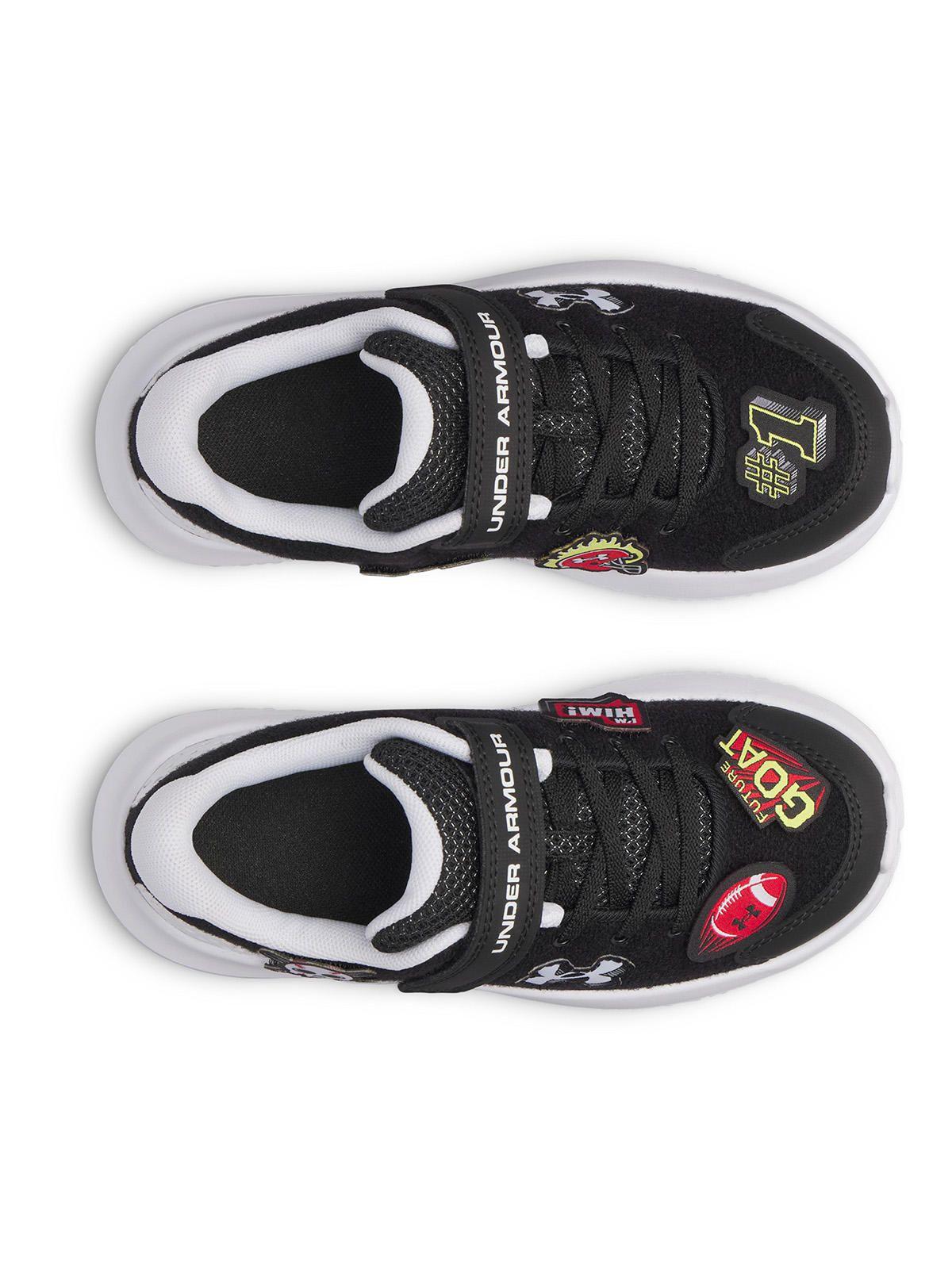 Zapatilla UA Surge 4 Ac Patches Negro Niño-4