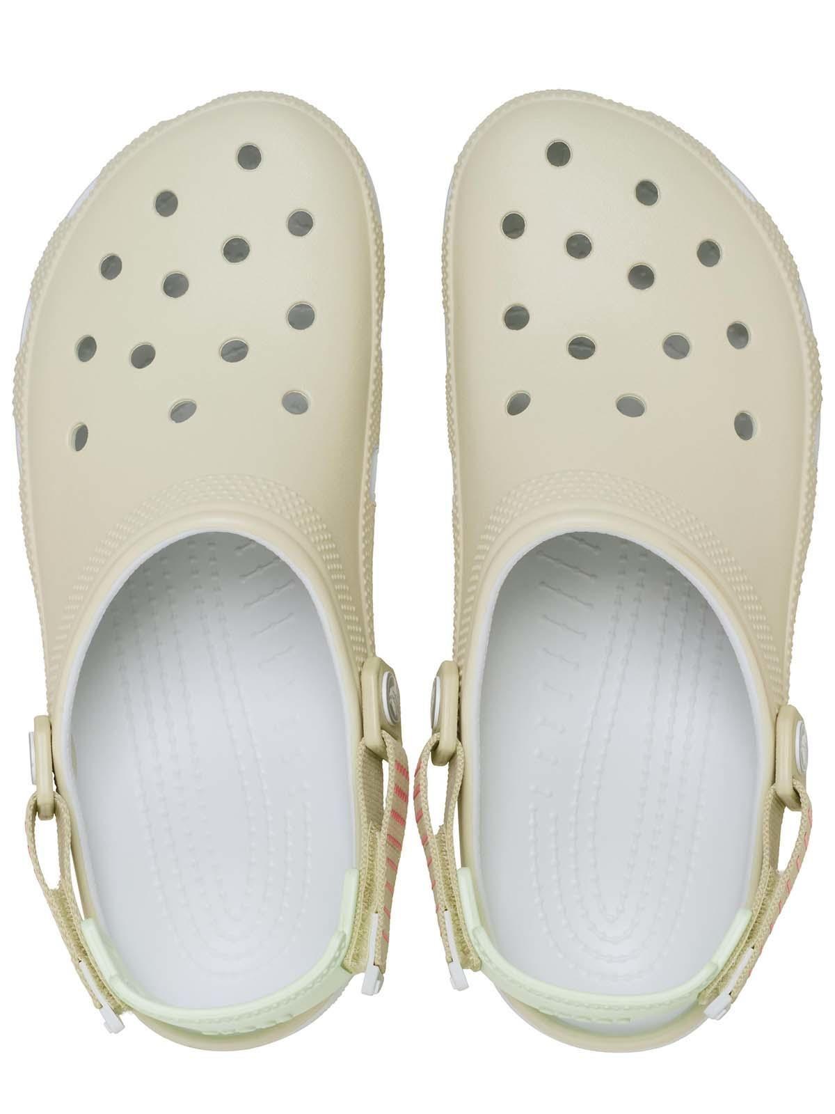 Zueco Crocs Unisex Classic Turbo Beige-5