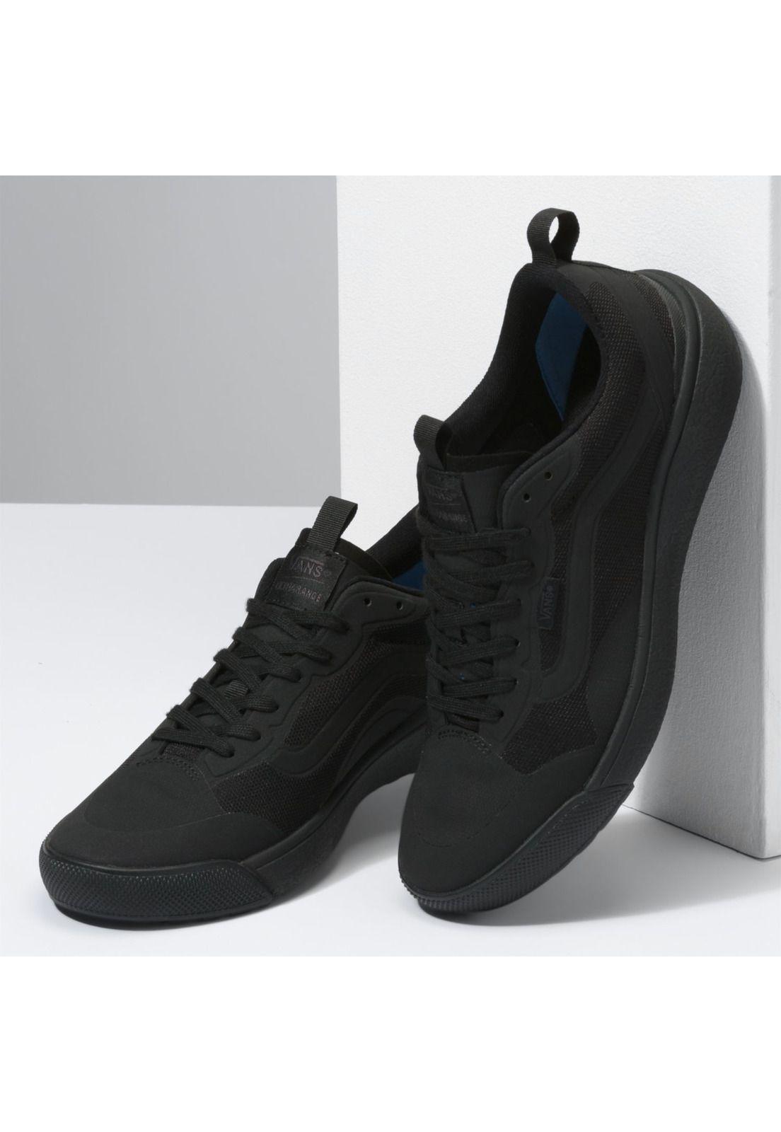 Zapatilla Unisex Ultrarange Exo Black/Black/Black-3