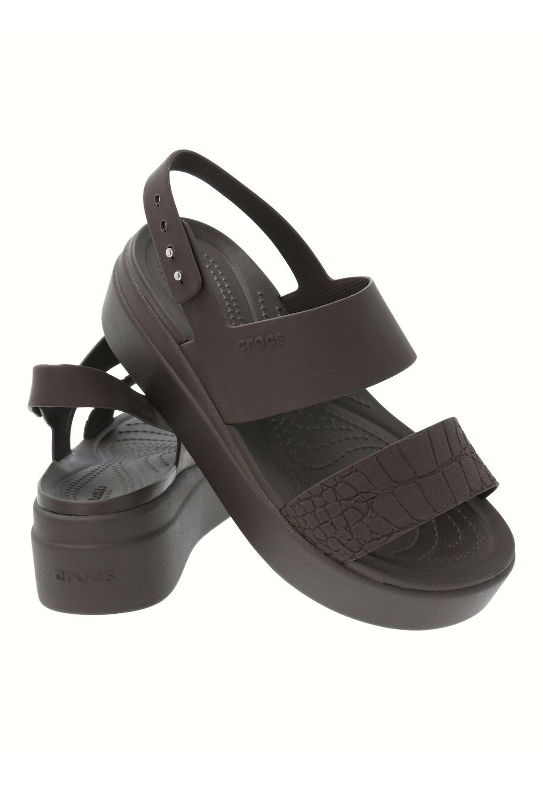 Sandalia Crocs Mujer Brooklyn Wedge Café-2