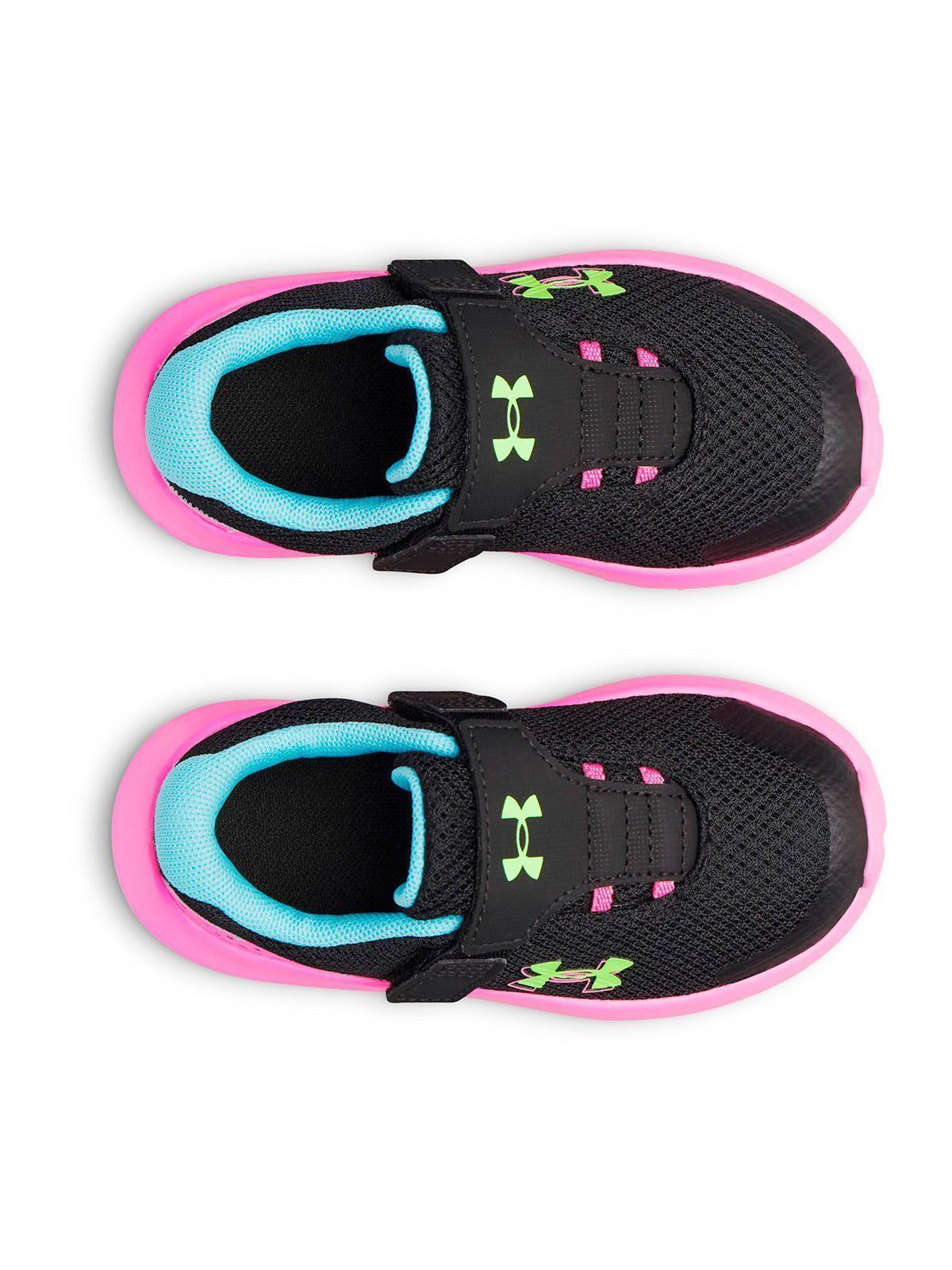 Zapatilla Infant UA Surge 4 AC negro para niña-4