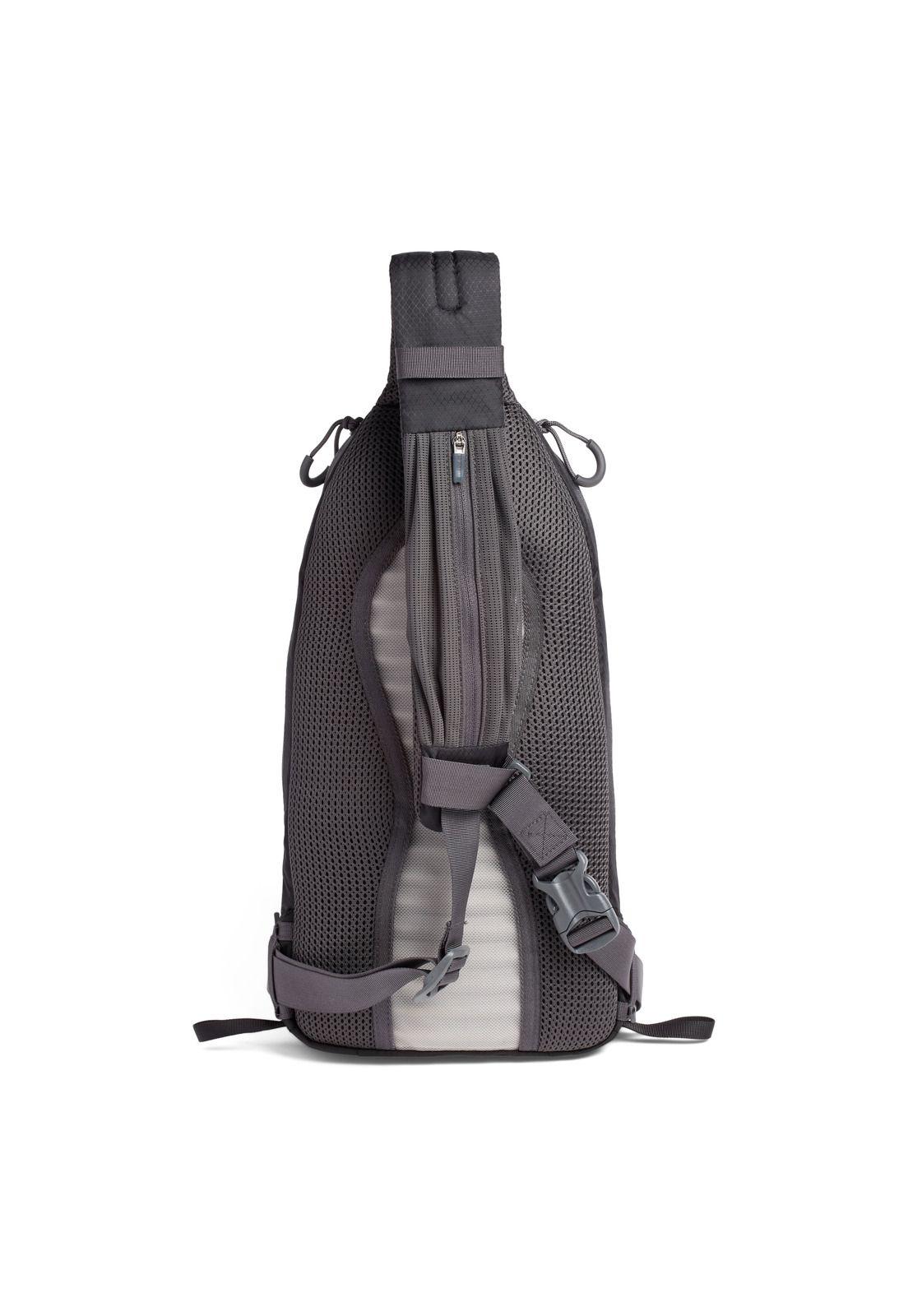 Mochila Outdoor Crest 8L Sling Negro Unisex-2
