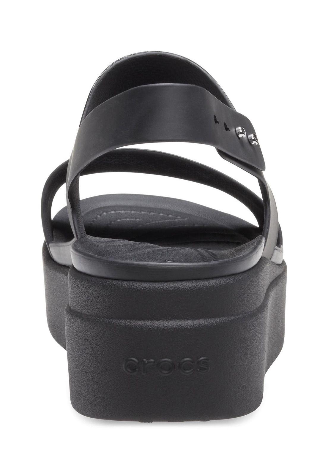 Sandalia Crocs Mujer Brooklyn Low Wedge Negro-7