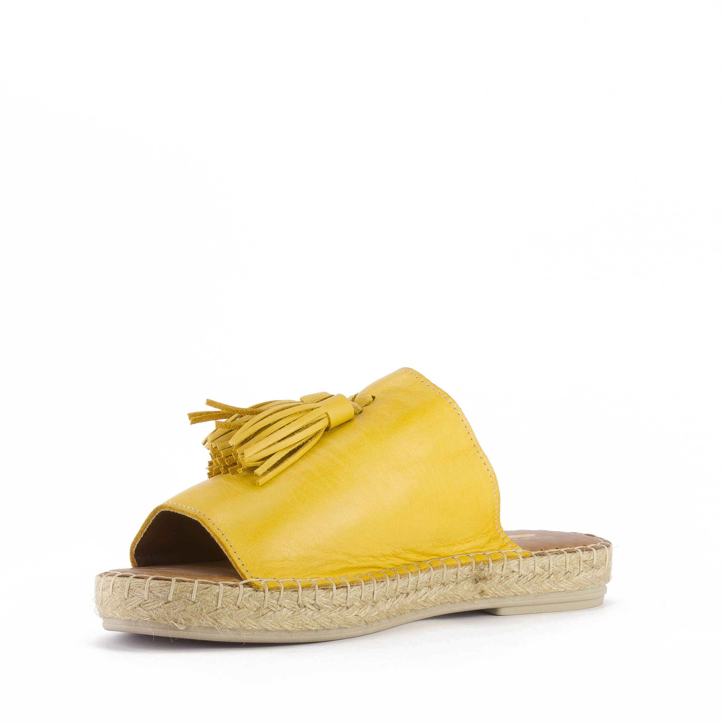 Sandalia Lock Amarillo-2