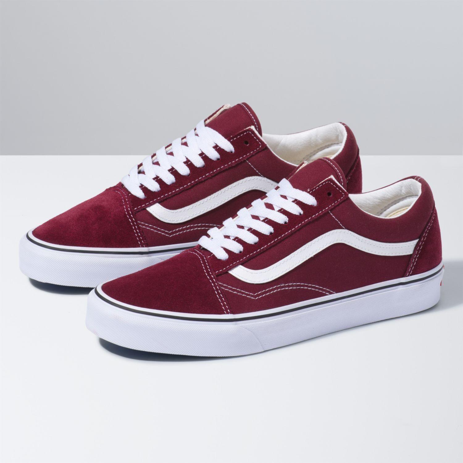 Zapatilla Urbana Unisex Ua Old Skool Port Royal Burdeo-0