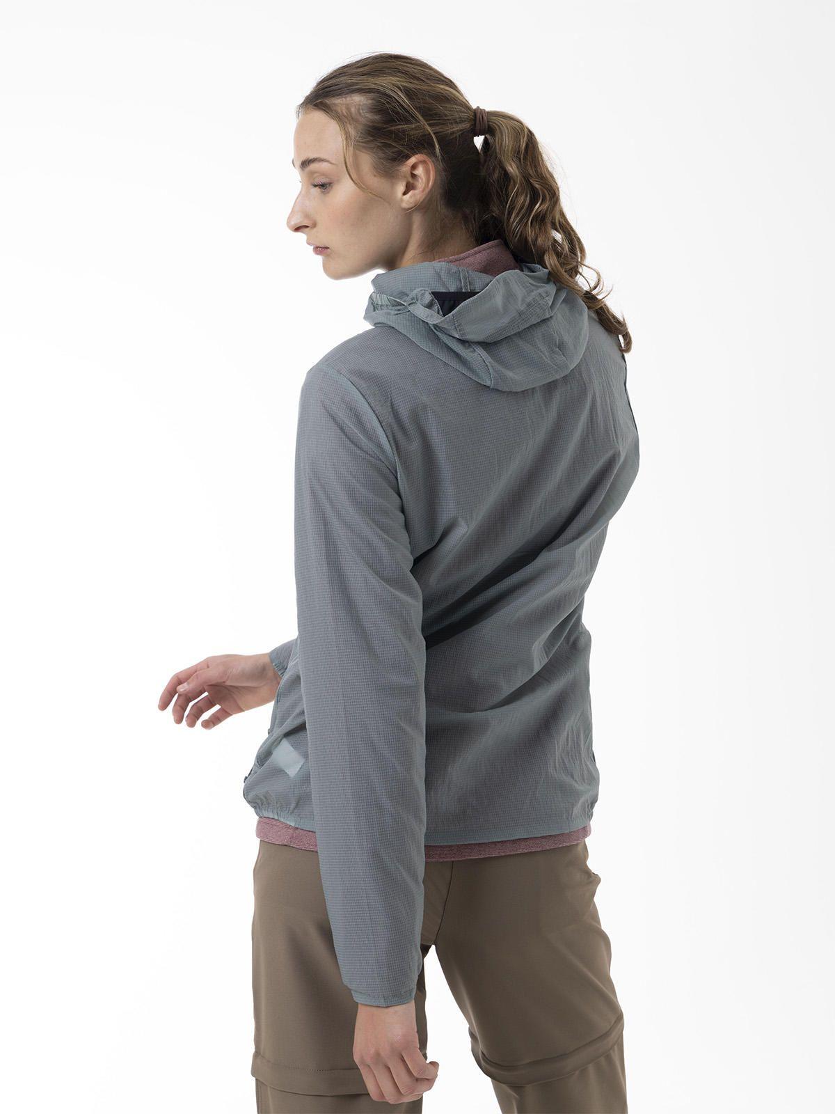 Cortaviento Mujer Airflux Celeste-3