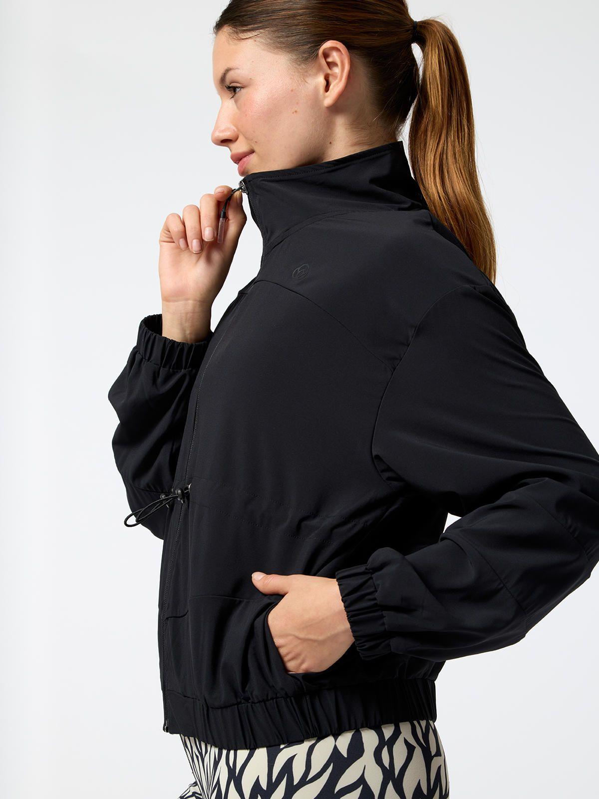 Cortaviento Rec Negro Mujer-3