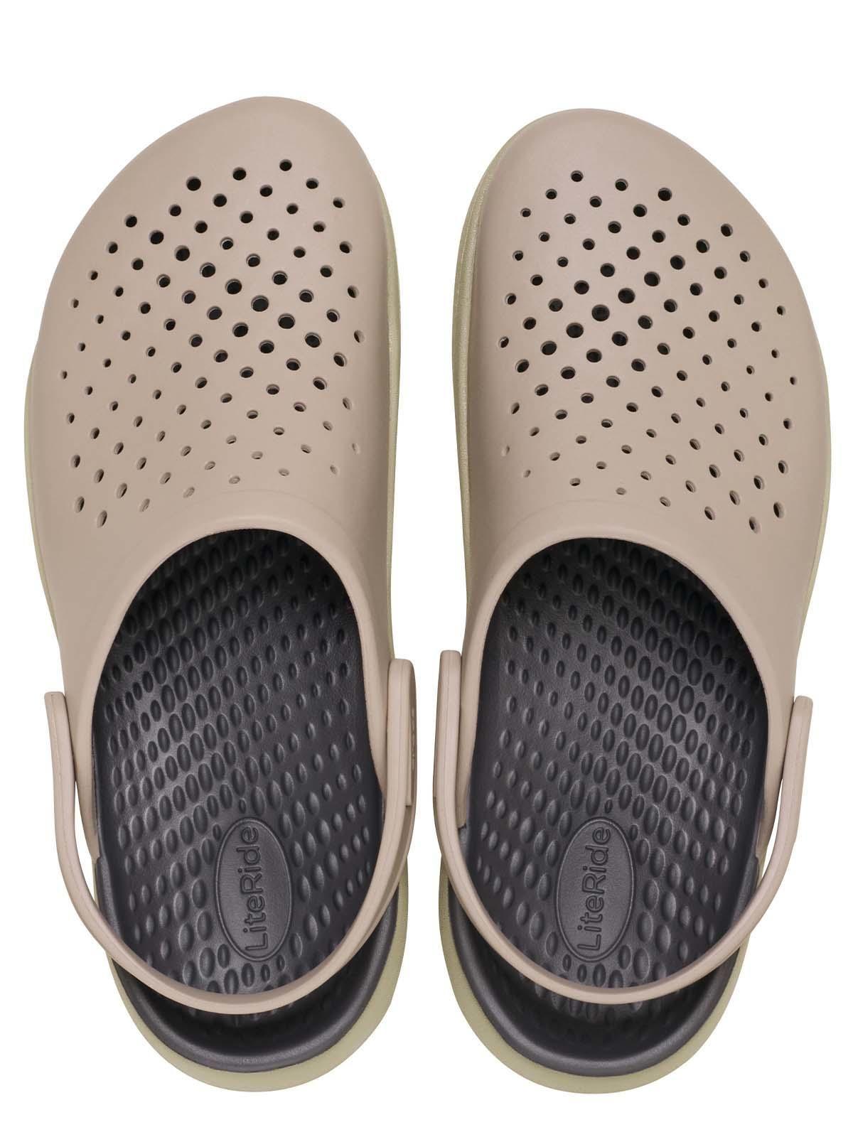 Zueco Crocs Unisex Inmotion Café-4