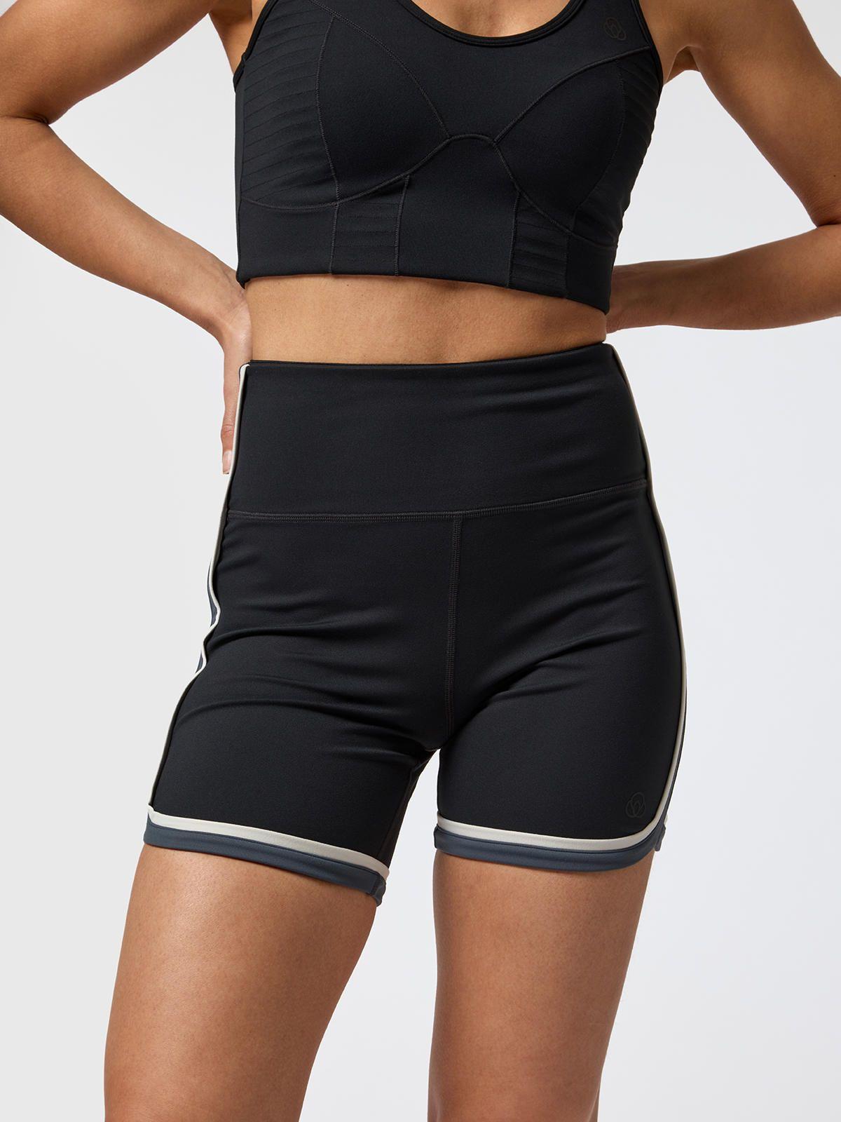 Short Aloe Negro Mujer-3