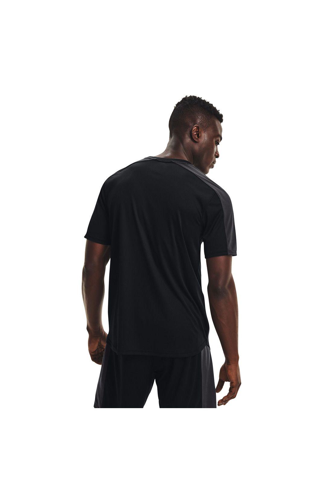 Polera Hombre Challenger Training Negro-4
