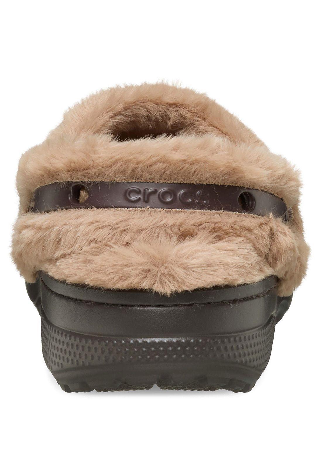 Zueco Crocs Mujer Unfurgettable Peludo Café Claro-6