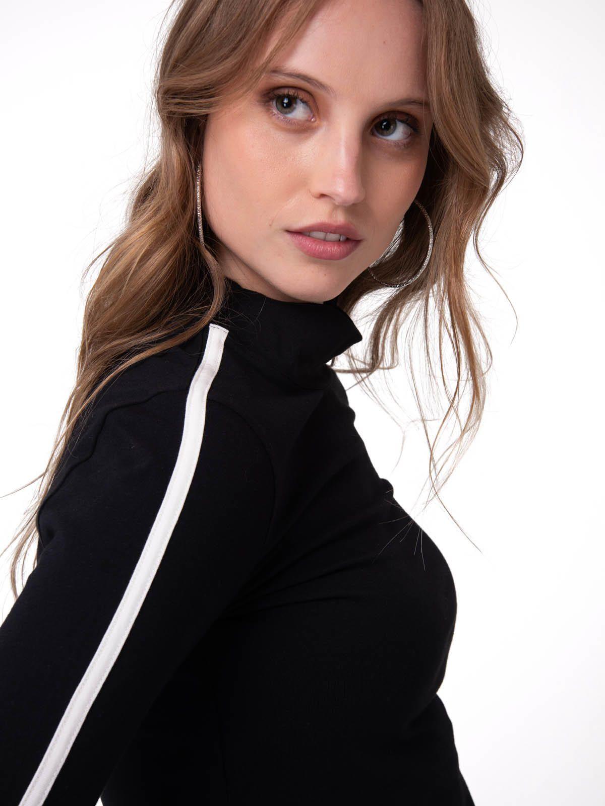 Polera Manga Larga Mujer Sporty Mock Neck Negro-4