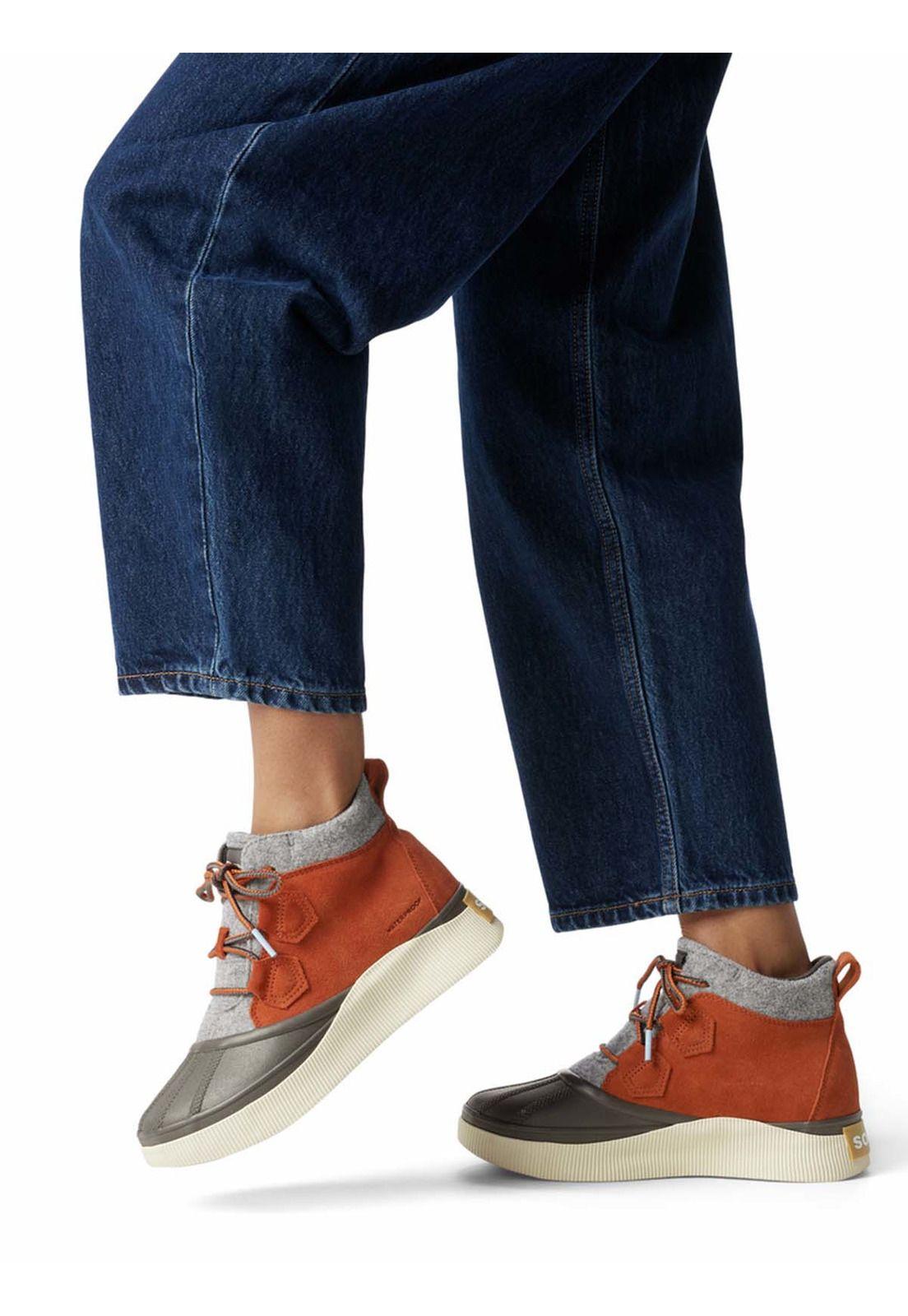 Bota Textil Out N About Iv Class Naranja Oscuro Mujer-9
