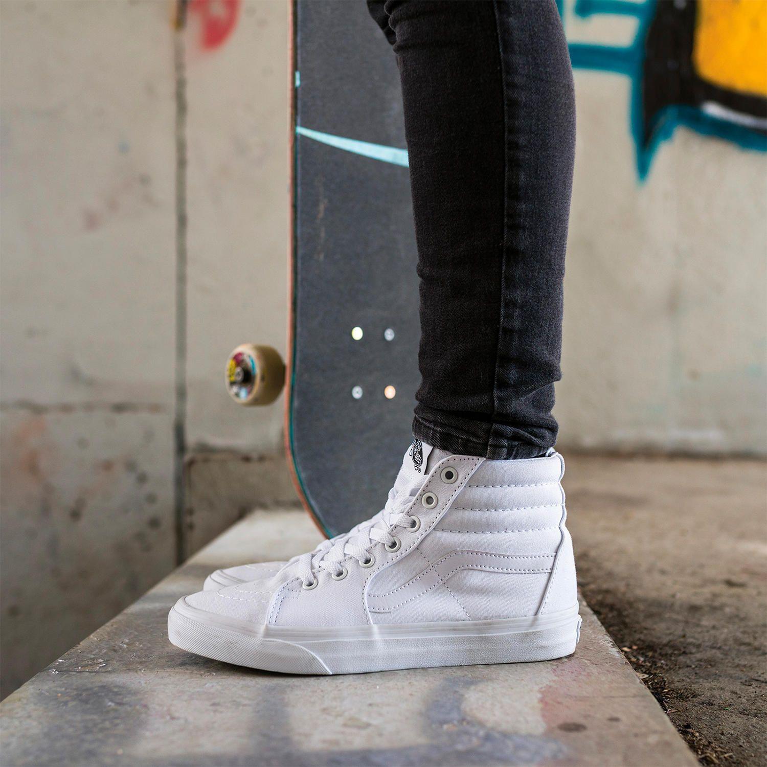 Zapatillas Unisex UA SK8-Hi Blanca-4
