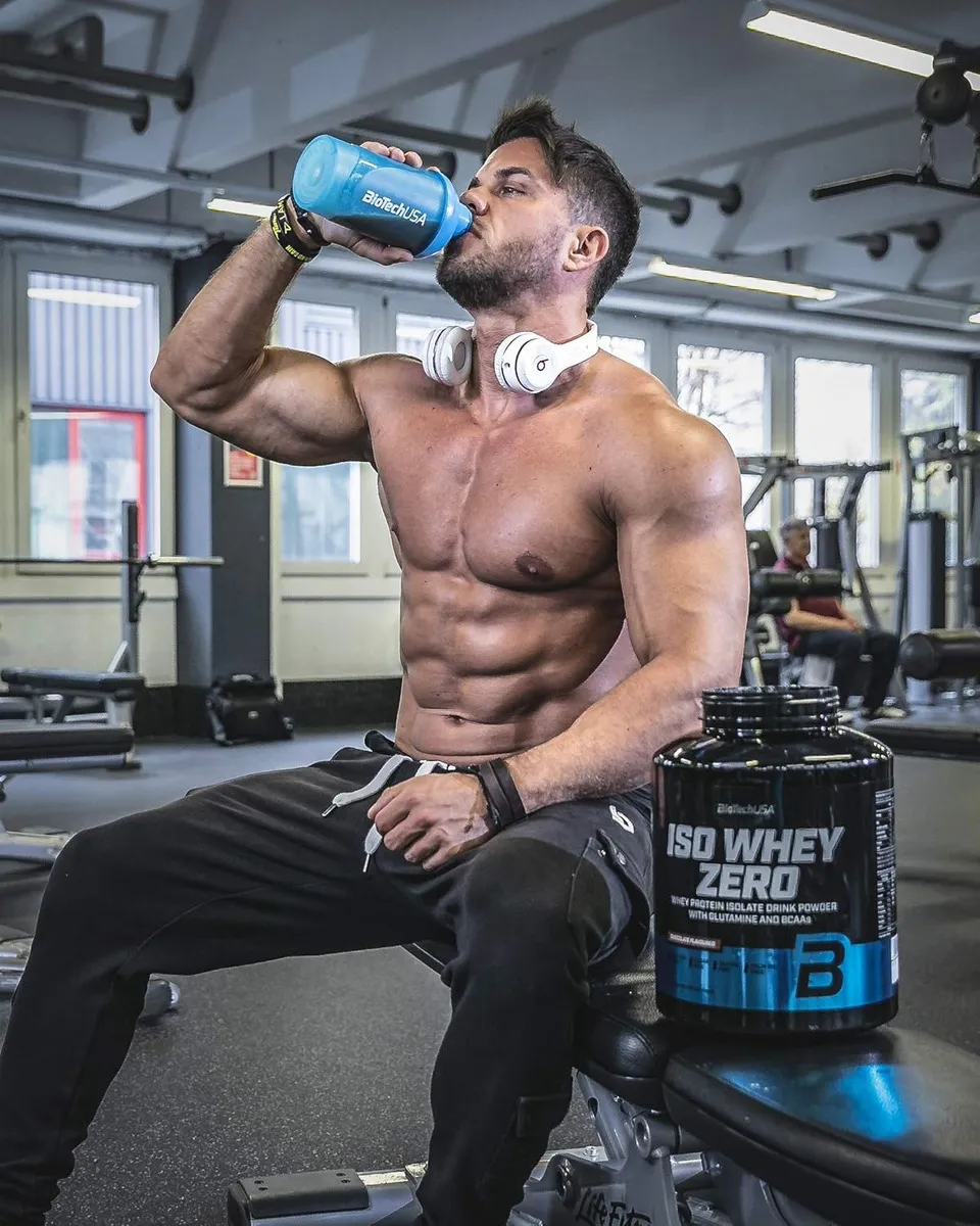 ISO WHEY ZERO- Sabor Salted Caramel Flavoured 2,27g. -3