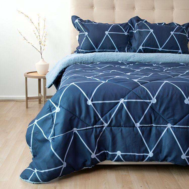 Plumón Estampado Deluxe Sherpa 2,5 Plazas  Triángulos Azules – Doral -2