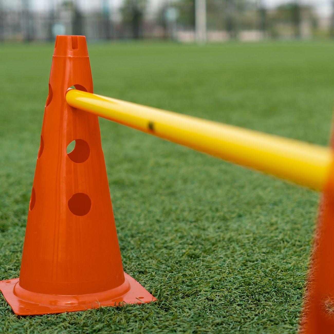 Cono de Entrenamiento PVC Muuk 38cm Perforado-5