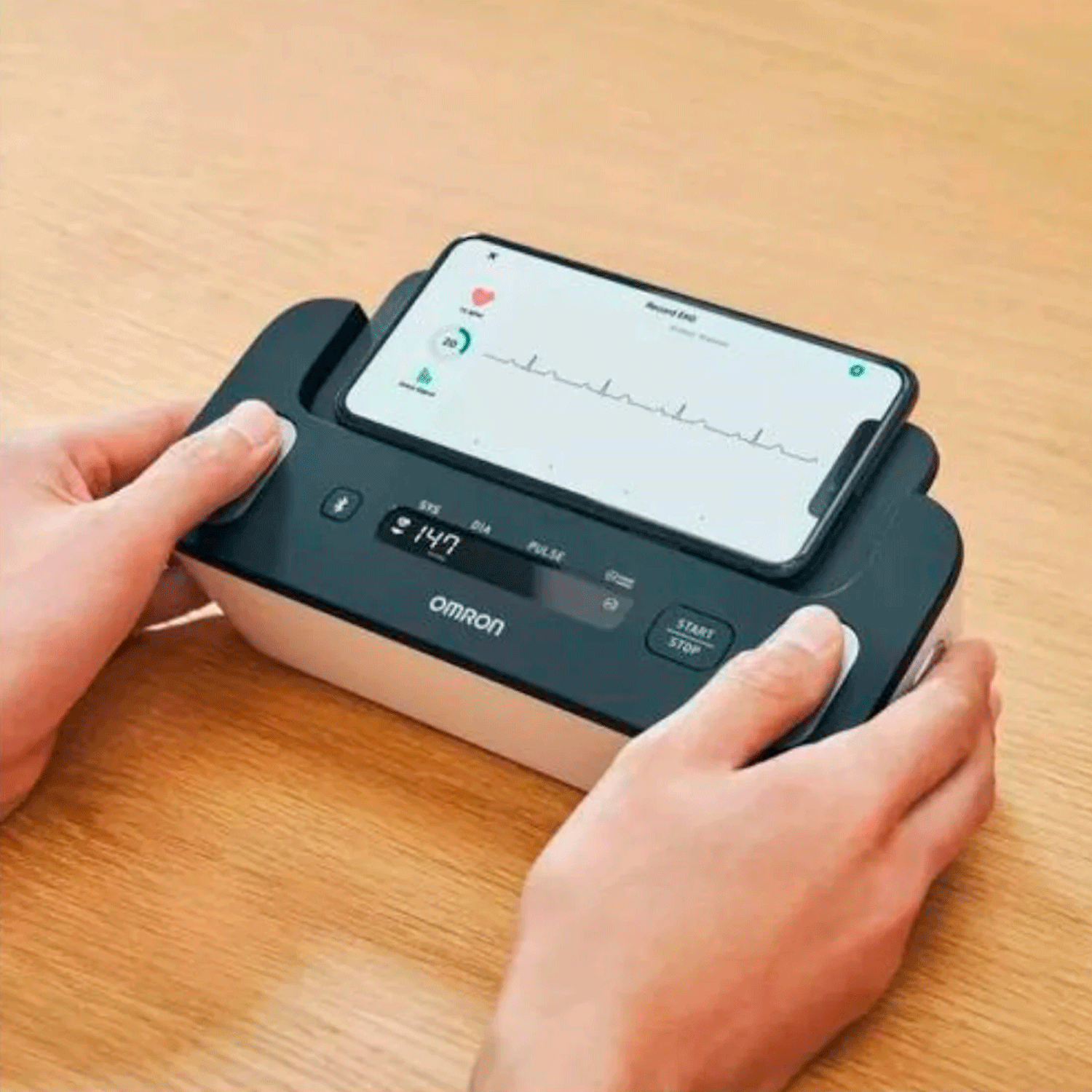 Toma Presión De Brazo Omron Hem7530t Con Electrocardiograma-5