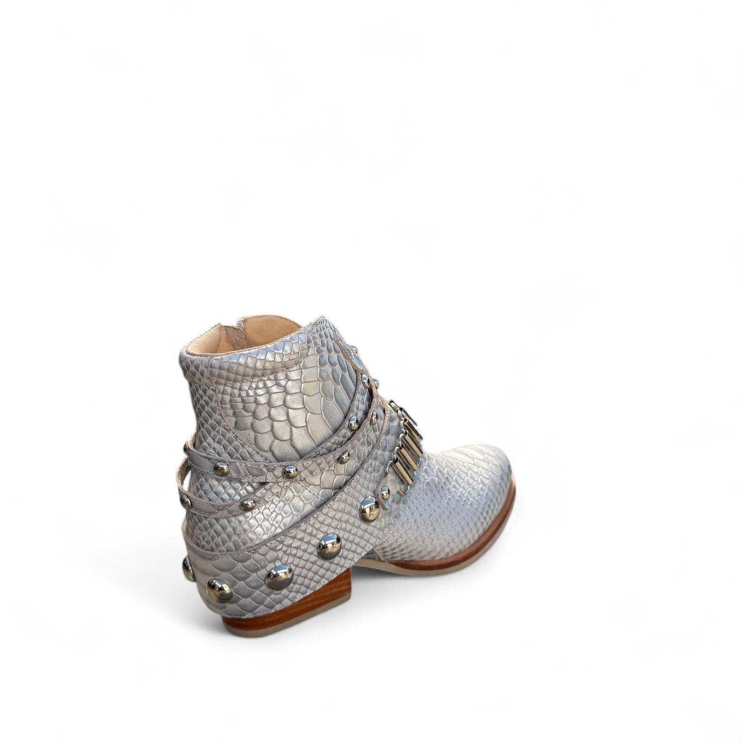 BOTÍN ADA PLATA DE CUERO MUJER-2