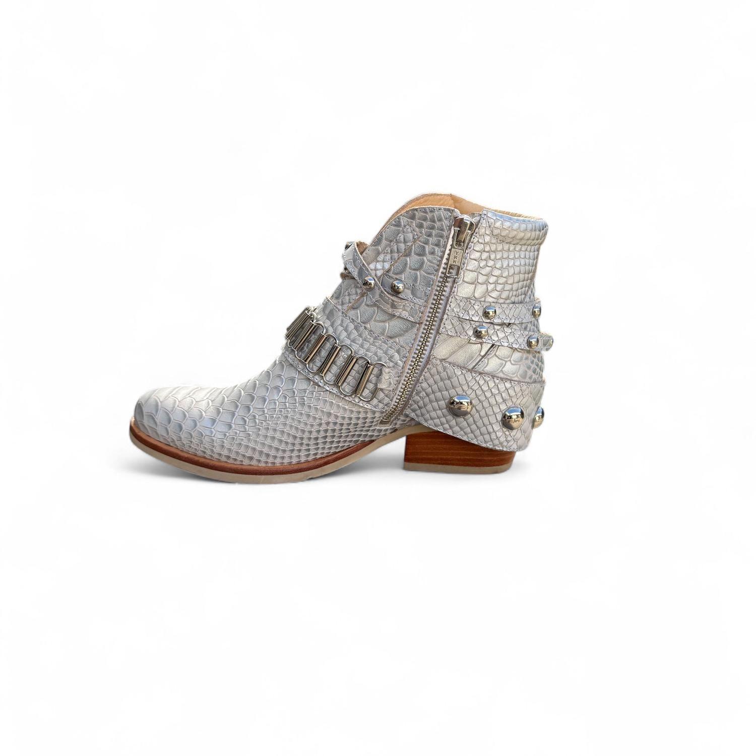 BOTÍN ADA PLATA DE CUERO MUJER-3
