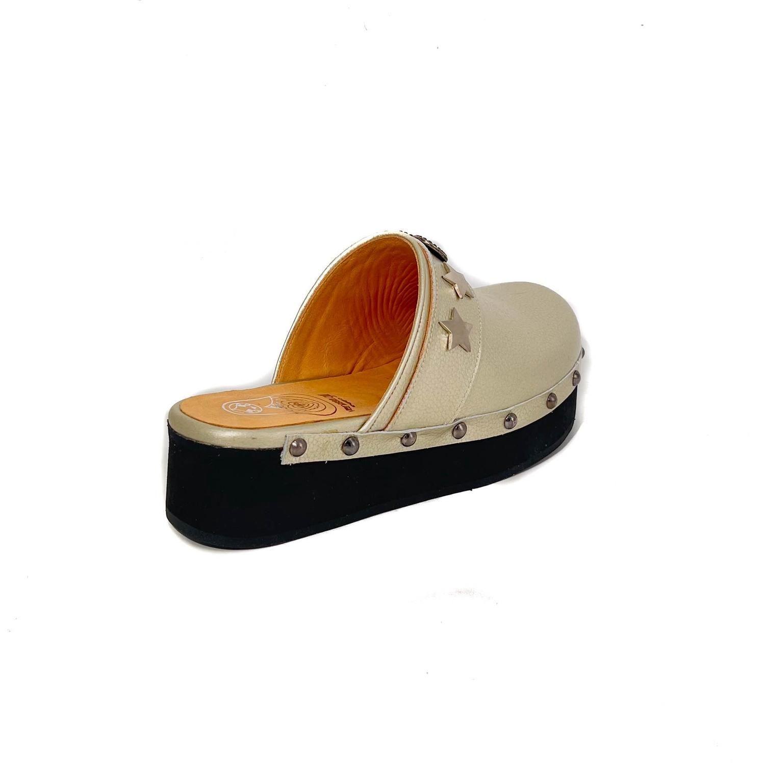 ZUECO CORAZON BAJO-3