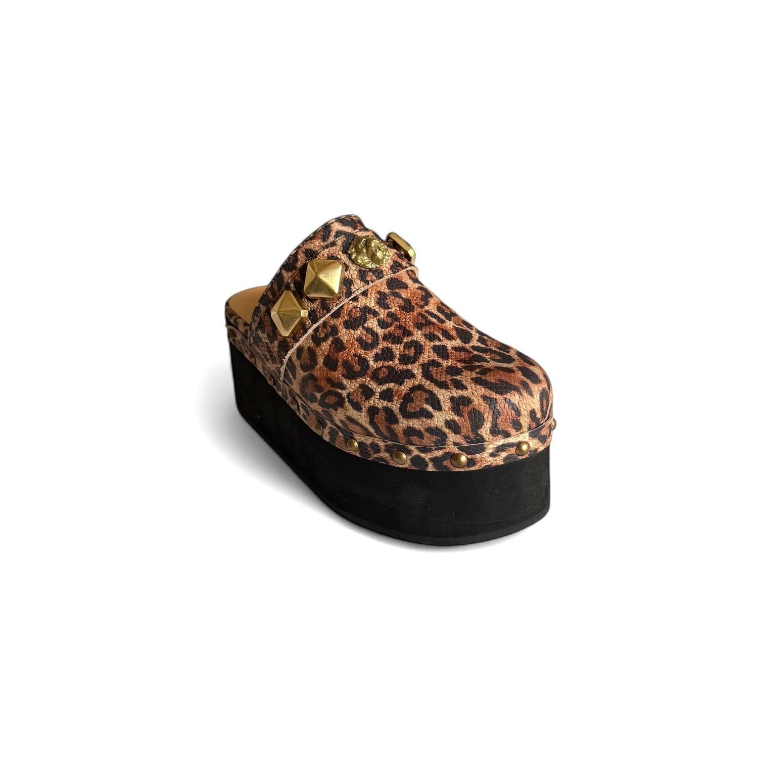 ZUECO MARTINA LEOPARDO ORO ALTO-1