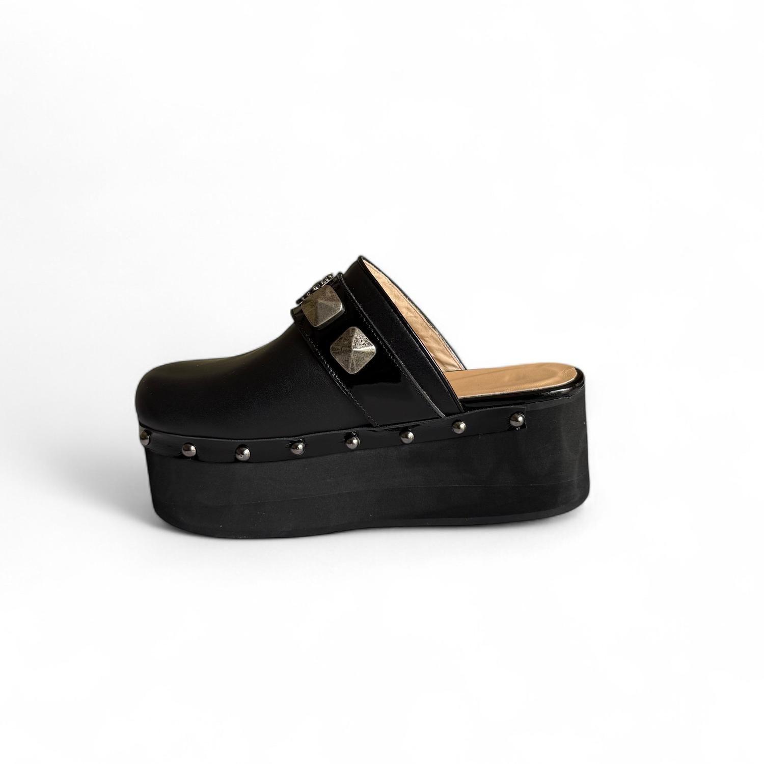 ZUECO MARTINA NEGRO ALTO-2