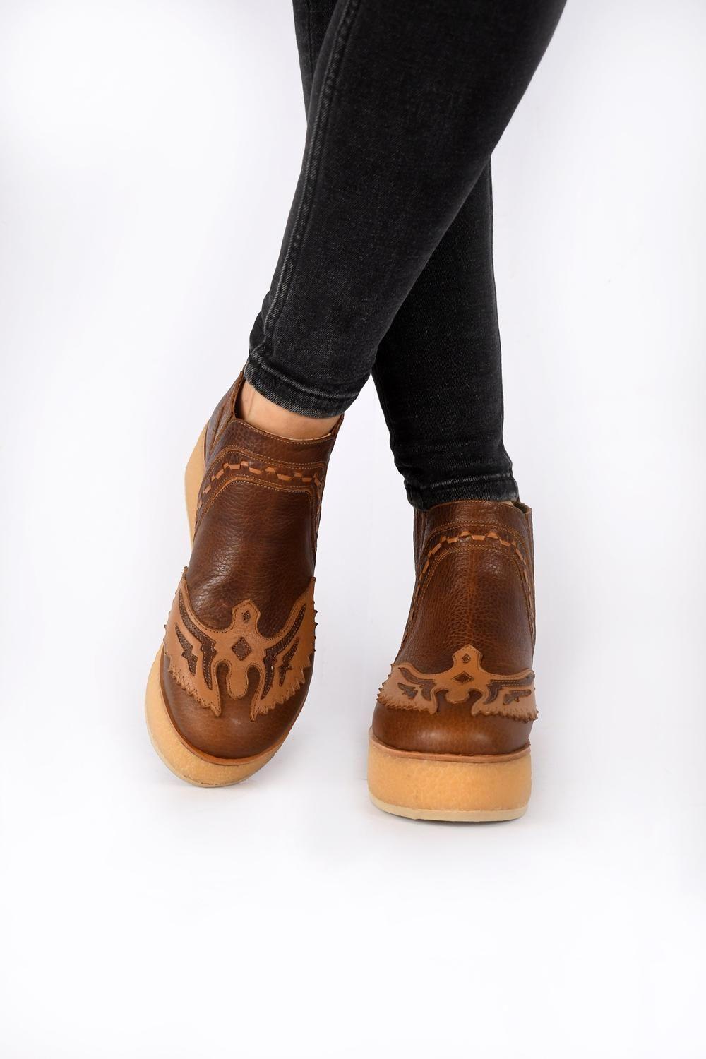 BOTIN DE PLATAFORMA MILENA EVA CAFE DE CUERO-3