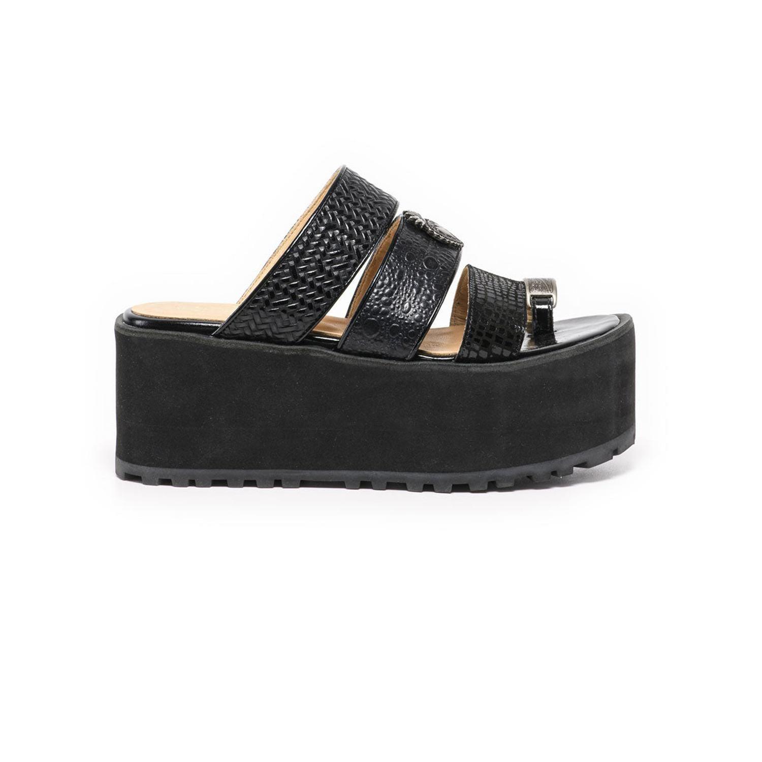 SANDALIA DE CUERO NEGRO JULIA MEXICANA-0