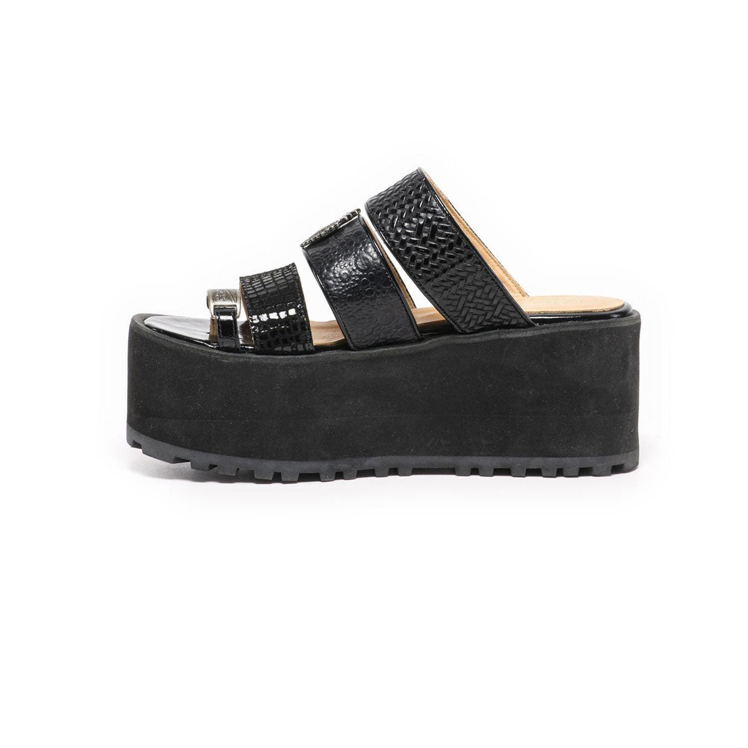 SANDALIA DE CUERO NEGRO JULIA MEXICANA-5