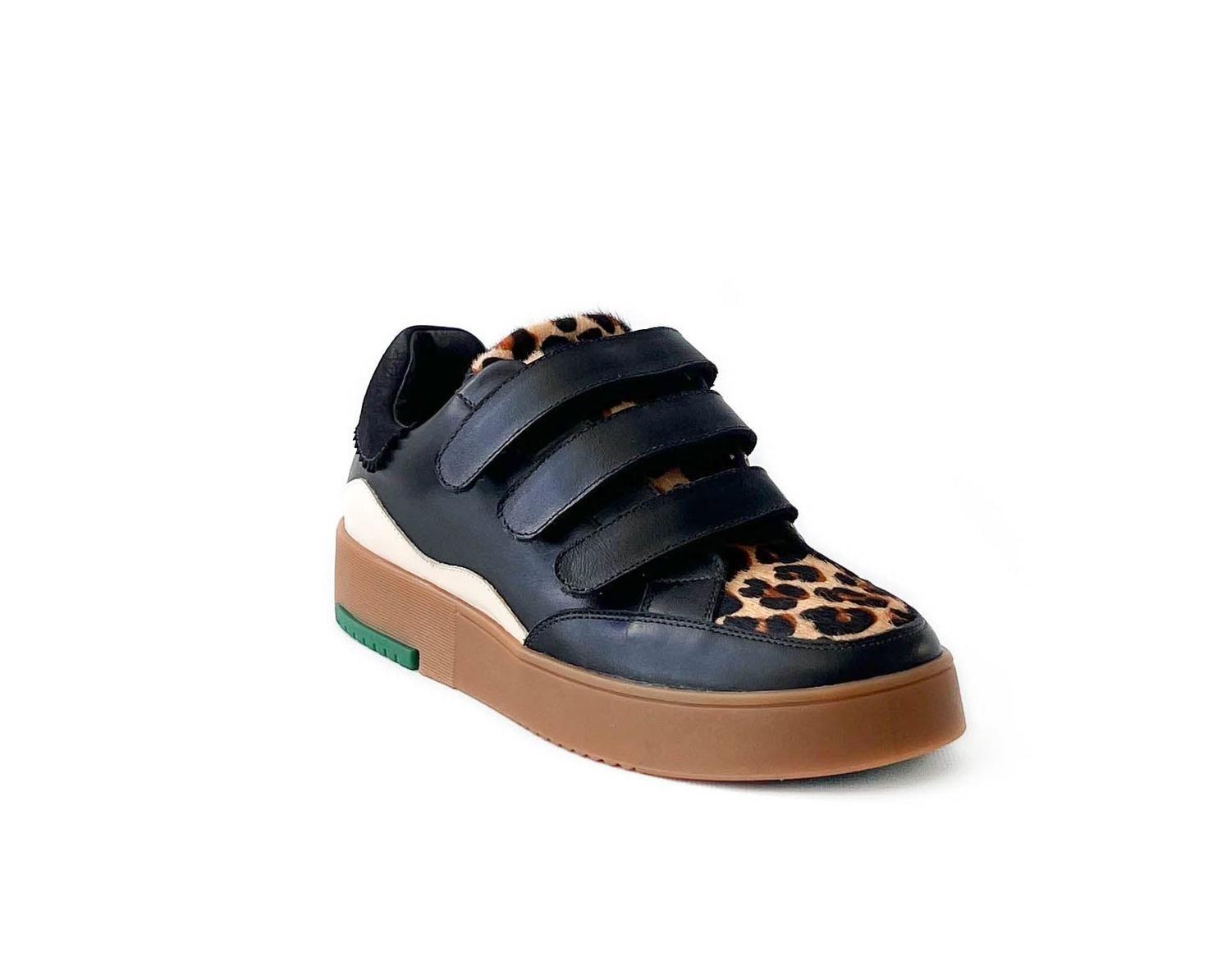 ZAPATILLA DE CUERO AGNES NEGRAS-1